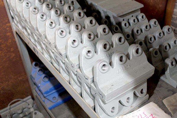 制砂机核心部件:制砂机抛料头的关键作用与技术要点 制砂机核心部件:制砂机抛料头的关键作用与技术要点